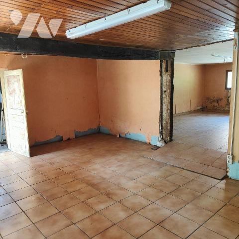 Maison à Vendre à Chaource (10210) en Aube (10), situé dans un lieudit de Chaource dans un cadr...