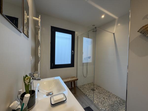 Layrac (47390) MAISON 4 CHAMBRES GARAGE ET PISCINE. TERRAIN DE 1900 M2