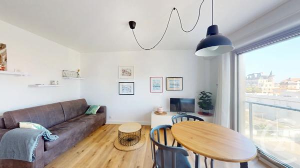 Appartement Studio à vendre  1 pièce - 25 m 2   BIARRITZ  - 64