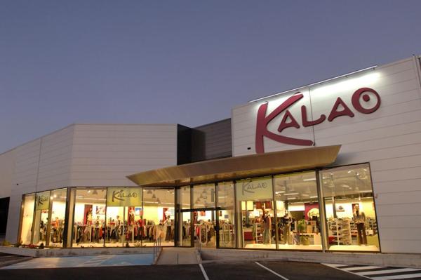 Cellule Commerciale de 1000 m² à Louer – Plain-Pied avec Accès Fonctionnels