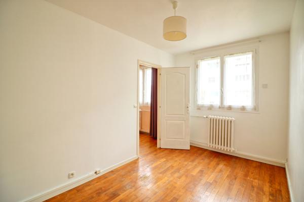 Appartement Antony 4 pièce(s) - 66.10 m2 + parking + cave