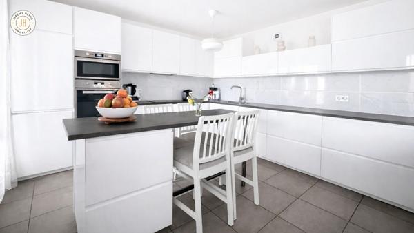 À vendre - T4, 4 pièces situé à Saint-Priest (69800)