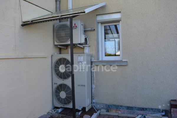 Dpt Cher (18), à vendre proche de NEVERS maison P8 Garage atelier