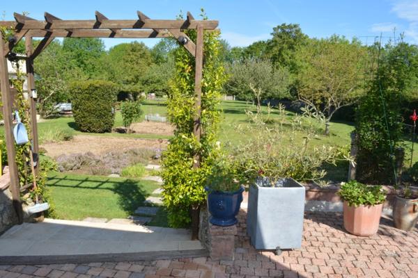 Dpt Cher (18), à vendre proche de NEVERS maison P8 Garage atelier