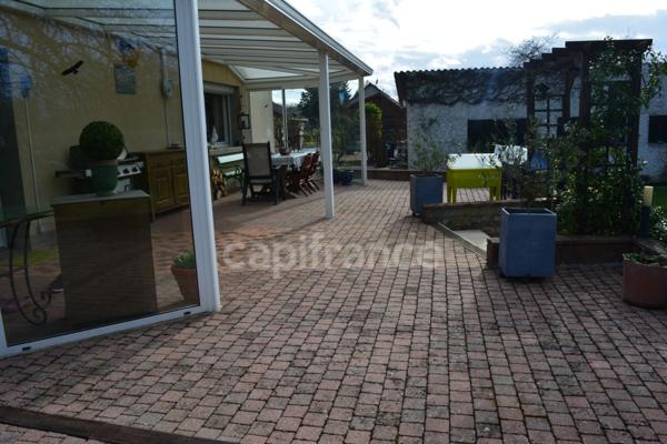 Dpt Cher (18), à vendre proche de NEVERS maison P8 Garage atelier