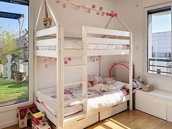 Appartement Suresnes 3 pièce(s) 67.52 m2