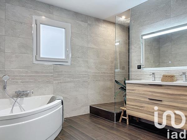 Maison à vendre 5 pièces 180 m² Châtellerault