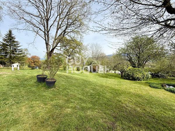 Appartement  Duplex Entrelacs 5 pièces 196 m2 avec terrain