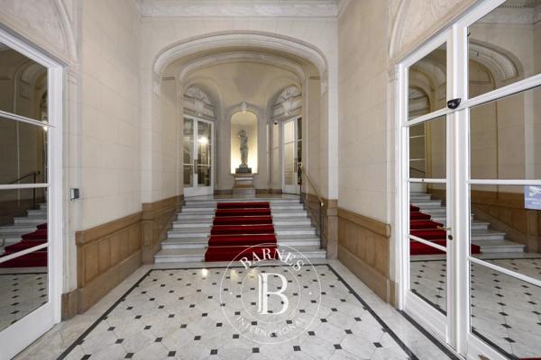 Paris 17ème, Appartement 3 Chambres -  201 m² à vendre
