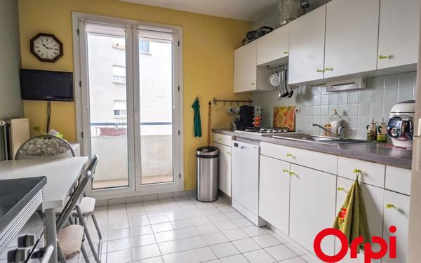Appartement à vendre    4 pièces • 85,55 m2 Lyon 8