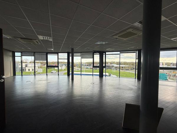Bureaux Nogent Le Phaye 3 326 m2