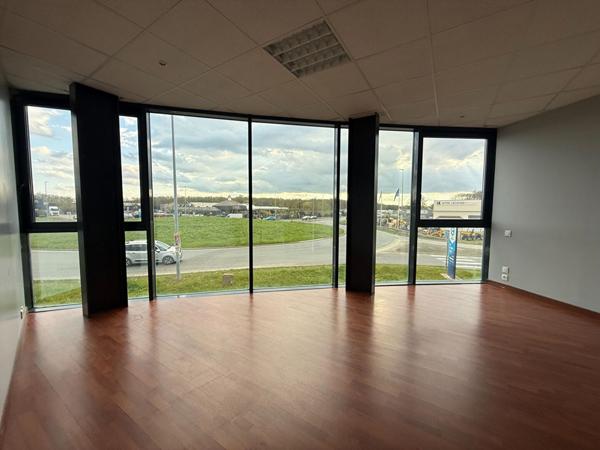 Bureaux Nogent Le Phaye 3 326 m2