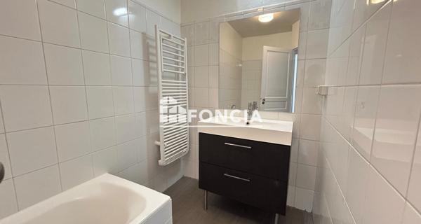 Location Appartement 4 pièces 99.21 m² - Vanves 92170