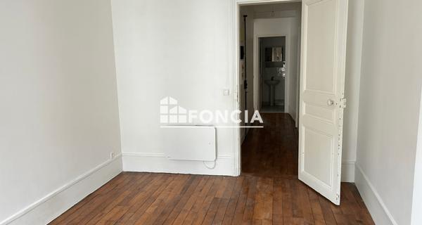Location Appartement 2 pièces 44.01 m² - Paris 75018
