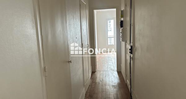 Location Appartement 2 pièces 44.01 m² - Paris 75018
