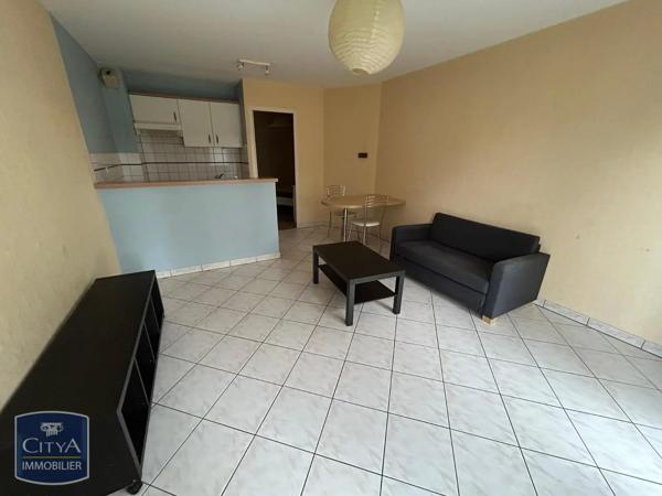 Appartement à louer 1 pièce 30.88m² Laval (53000)