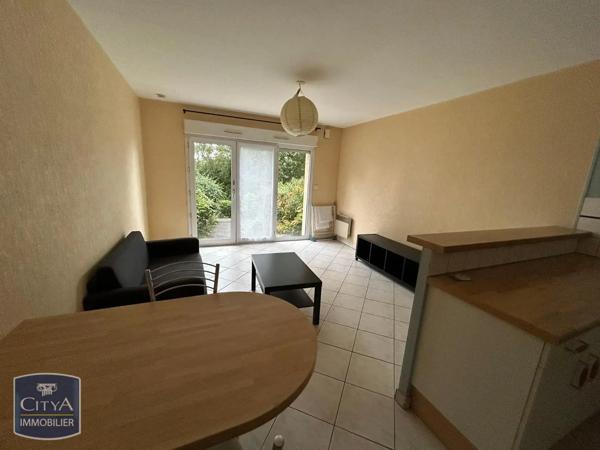 Appartement à louer 1 pièce 30.88m² Laval (53000)