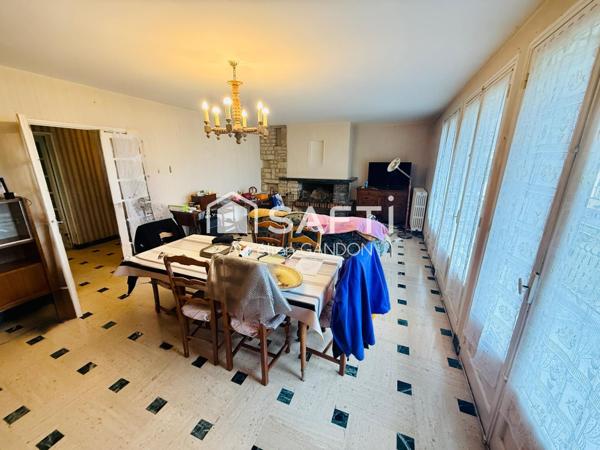 Maison secteur calme et proximitée. Maison à fort potentiel.