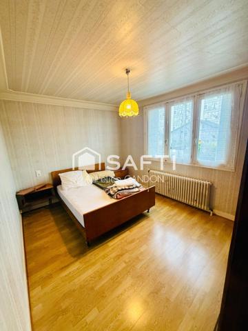 Maison secteur calme et proximitée. Maison à fort potentiel.