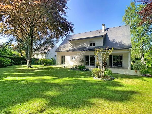 Maison familiale Avrillé 8 pièces 200 m² - Parc de la Haye à Avrillé - sous-sol - garage