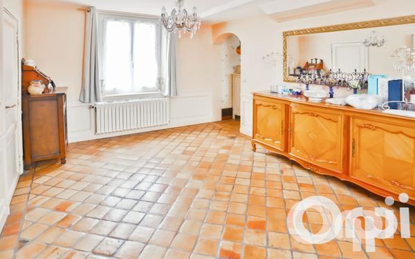 Maison à vendre    6 pièces • 189 m2 Gournay-en-Bray