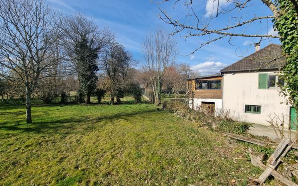 Terrain à vendre    Guéret