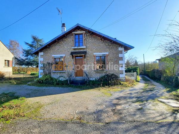 Vente
                Maison82 m² - 4 Pièces -
                    DOLE (39100)