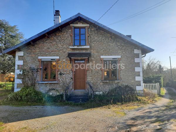Vente
                Maison82 m² - 4 Pièces -
                    DOLE (39100)