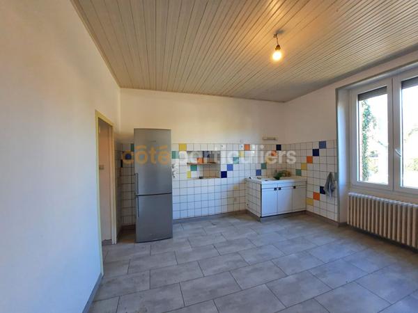 Vente
                Maison82 m² - 4 Pièces -
                    DOLE (39100)