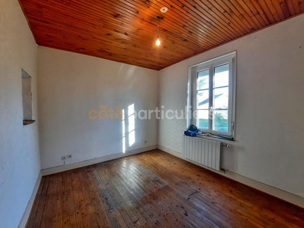 Vente
                Maison82 m² - 4 Pièces -
                    DOLE (39100)