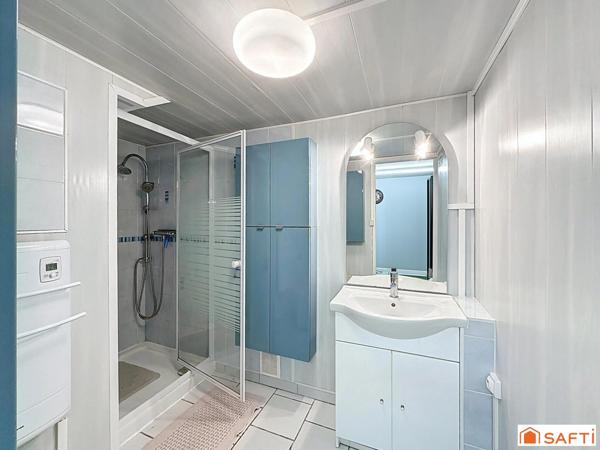 Proche Auxerre, toutes commodités