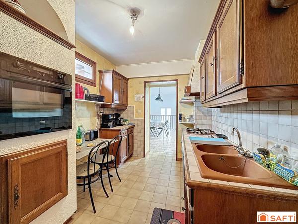 Proche Auxerre, toutes commodités