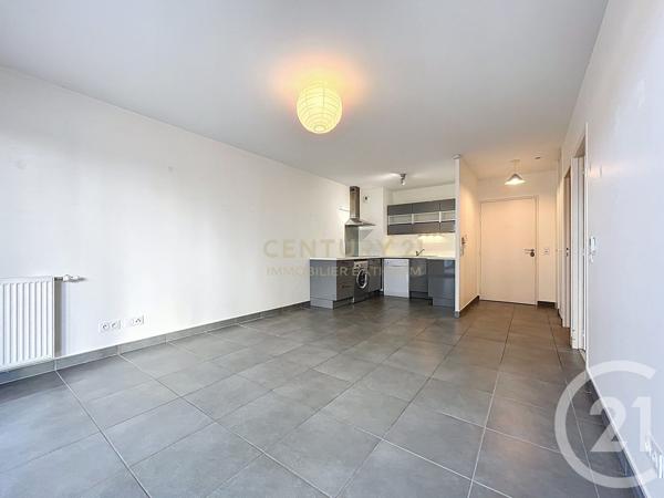 Appartement T2 à vendre  2 pièces - 44,14 m2 BOURGOIN JALLIEU - 38