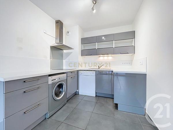 Appartement T2 à vendre  2 pièces - 44,14 m2 BOURGOIN JALLIEU - 38