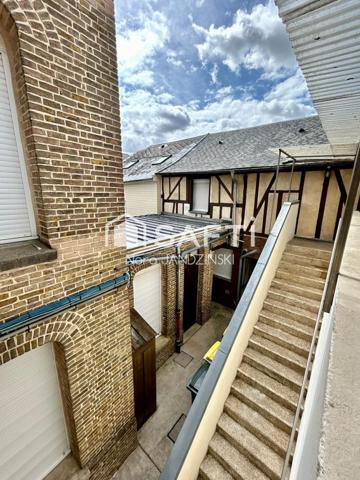 Duplex T5 + bureau refait à neuf