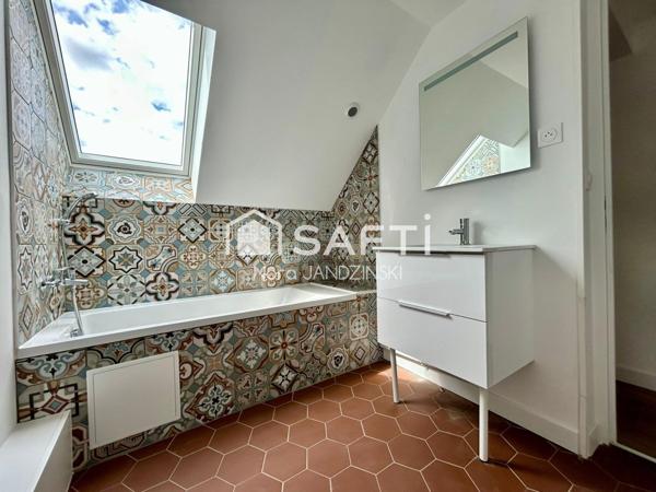 Duplex T5 + bureau refait à neuf