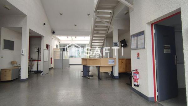 VENTE IMMEUBLE INDÉPENDANT 367M2 A USAGE DE BUREAU - LINAS