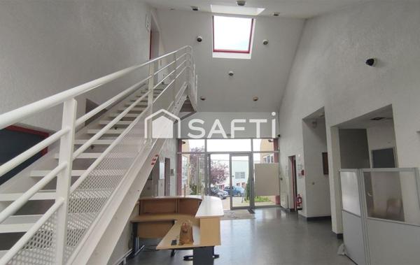 VENTE IMMEUBLE INDÉPENDANT 367M2 A USAGE DE BUREAU - LINAS