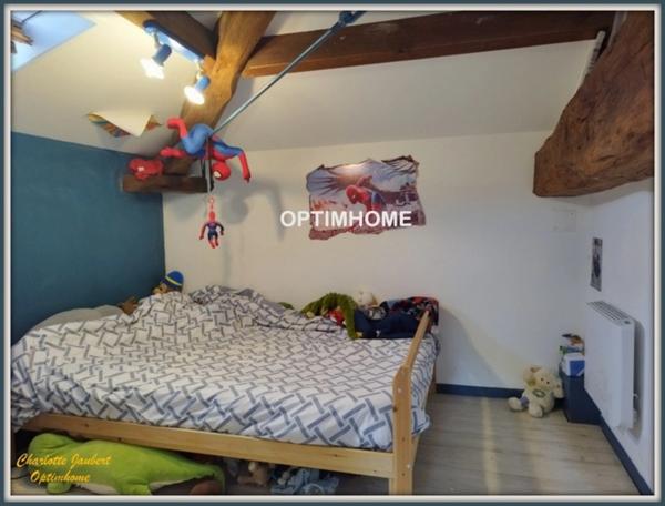 Propriete à vendre 10 pièces Proche de BARBEZIEUX SAINT HILAIRE (16)