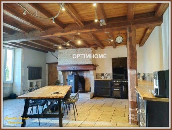 Propriete à vendre 10 pièces Proche de BARBEZIEUX SAINT HILAIRE (16)