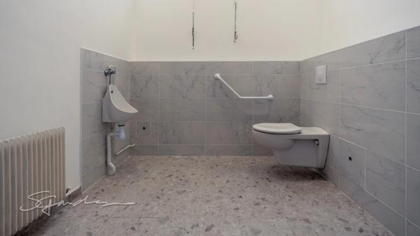 Dpt Pyrénées Atlantiques (64), à louer LONS (Banlieue de Pau) Bureau 430 m² + Parkings