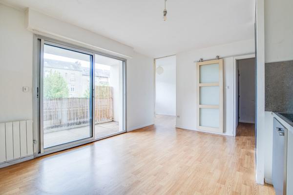 NANTES SAINT-CLEMENT/COULMIERS A VENDRE TYPE 2 FONCTIONNEL AU CALME AVEC BALCON