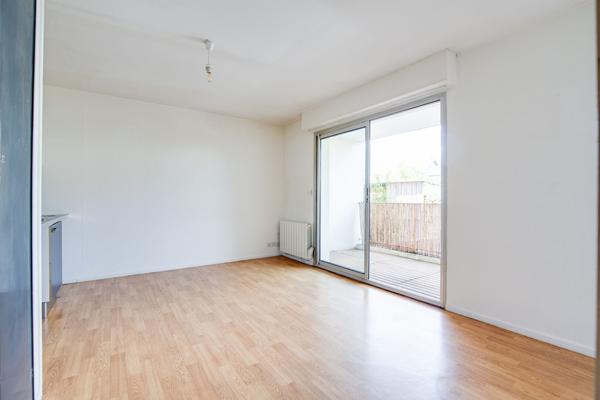 NANTES SAINT-CLEMENT/COULMIERS A VENDRE TYPE 2 FONCTIONNEL AU CALME AVEC BALCON