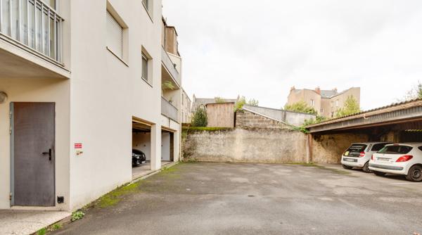 NANTES SAINT-CLEMENT/COULMIERS A VENDRE TYPE 2 FONCTIONNEL AU CALME AVEC BALCON