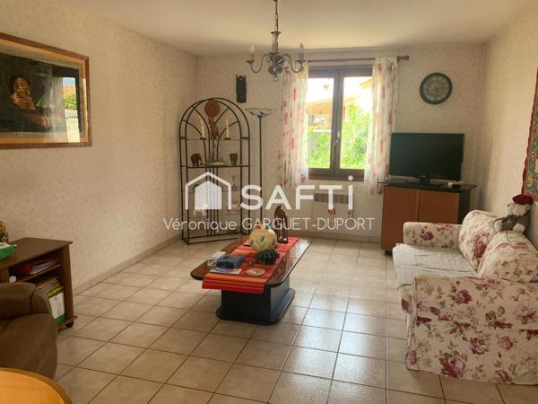 Maison 4 faces, plain-pied, 78m2 sur terrain de 683m2