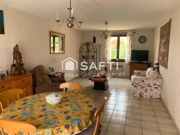 Maison 4 faces, plain-pied, 78m2 sur terrain de 683m2