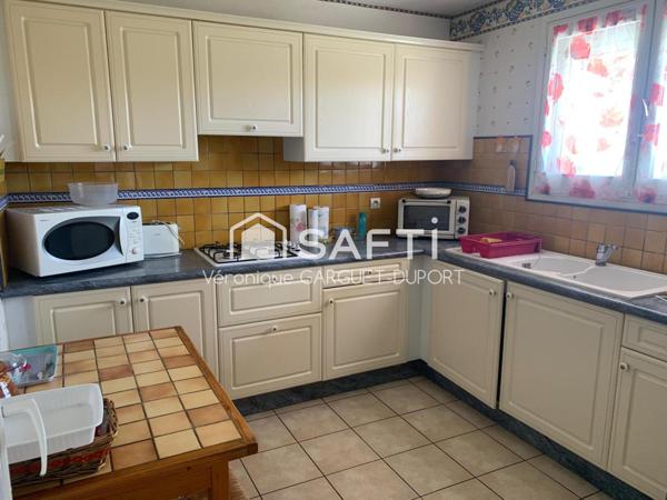 Maison 4 faces, plain-pied, 78m2 sur terrain de 683m2