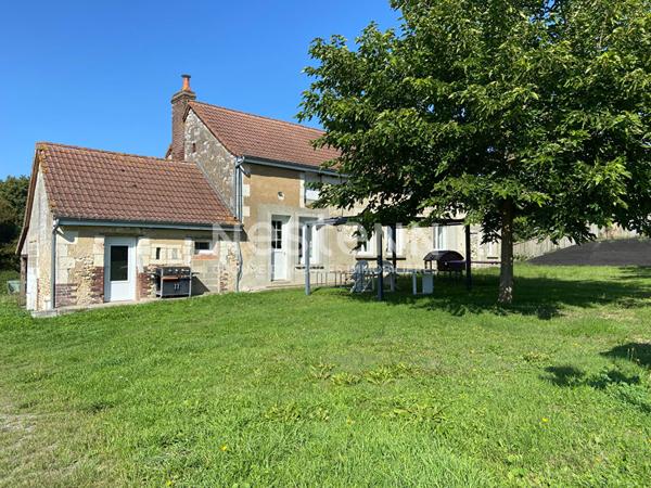 Longère rénovée à vendre - 137m2 - 4 chambres - Campagne de Mayet (72360)