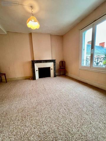 Maison de ville à vendre à Écueillé dans l'Indre (36240), ref : 016/454