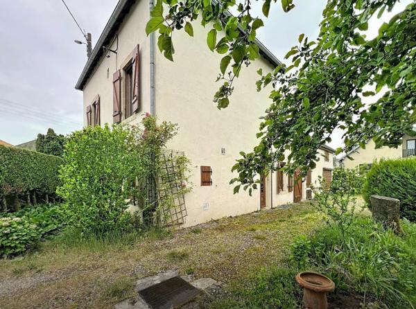 Maison familiale avec jardin à GRAY-LA-VILLE